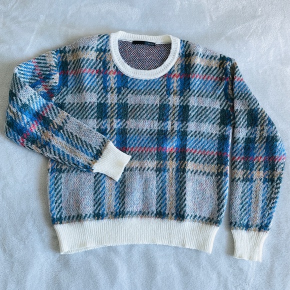 Heather Super Cute Mohair Blend Sweater - Picture 1 of 4